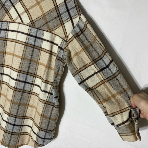 Devoted Grey Beige Black Plaid Button Up Shirt Shacket XS - Picture 13 of 15